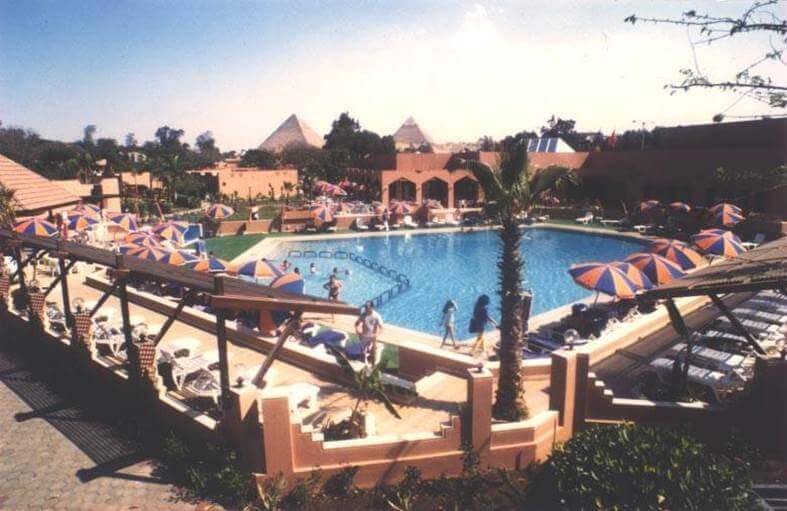 Năm 1976: khách sạn movenpick hotels & resorts quốc tế đầu tiên khai trương tại cairo, ai cập.