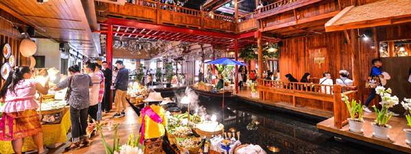 Khu food court nổi tại Grand World sẽ là nơi để du khách thưởng thức các nền văn hóa ẩm thực đặc sắc nhất