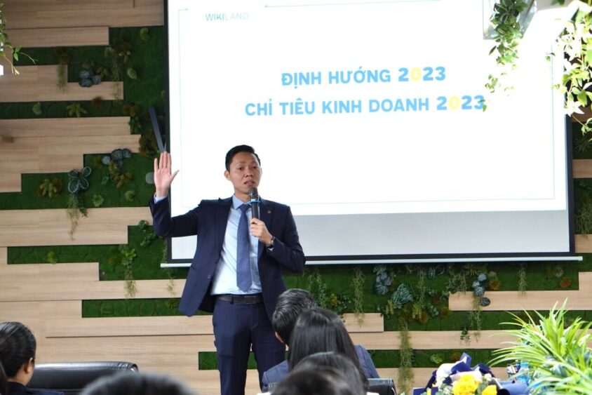 Ông Nguyễn Văn Phú - Tổng Giám Đốc WIKILAND chia sẻ về những định hướng và chỉ tiêu của Ban Lãnh Đạo dành cho năm 2023