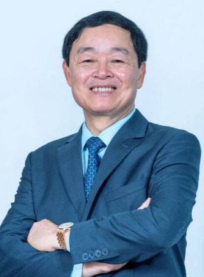 Ông Lê Hữu Đức hiện tại đang giữ vị trí Chủ tịch HĐQT Ngân hàng Thương mại Cổ phần Quân Đội MBBank.
