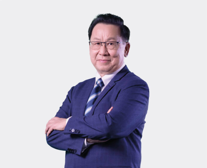 Ông lim ann ken - giám đốc trung tâm phân tích kinh doanh