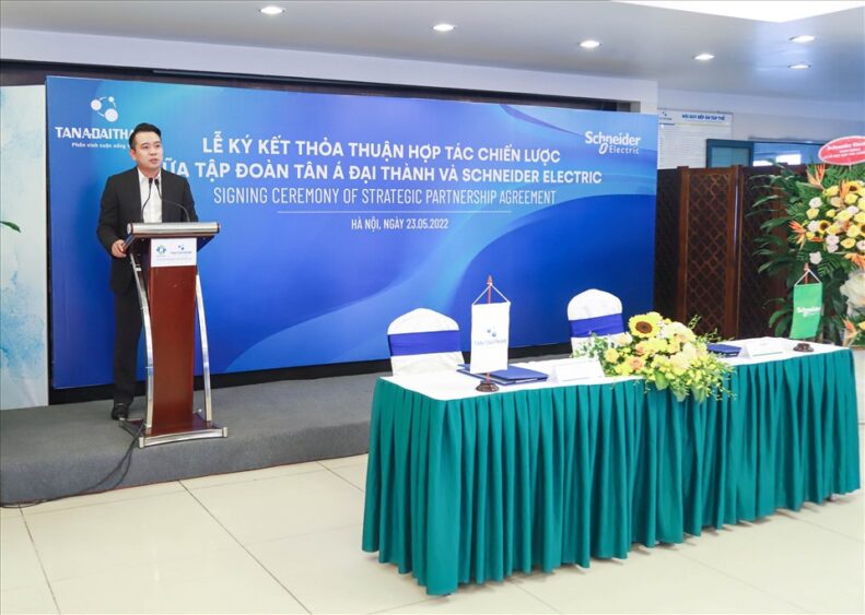 Ông Nguyễn Duy Chính, Tổng Giám đốc Tập đoàn Tân Á Đại Thành phát biểu tại sự kiện
