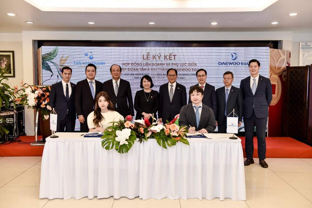 Lễ ký kết hợp đồng liên doanh giữa tân á đại thành và daewoo e&c