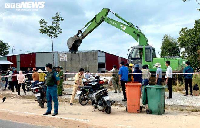 UBND xã Dương Tơ phối hợp cùng các lực lượng chức năng huyện Phú Quốc tổ chức cưỡng chế, phá dỡ hàng chục ngôi nhà xây dựng trái phép ngày 19-11