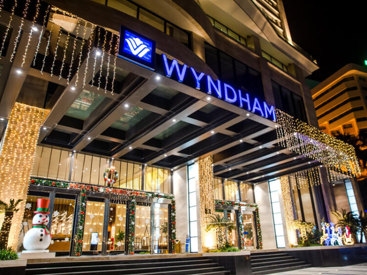 Khách sạn Wyndham Legend Hạ Long – Quảng Ninh
