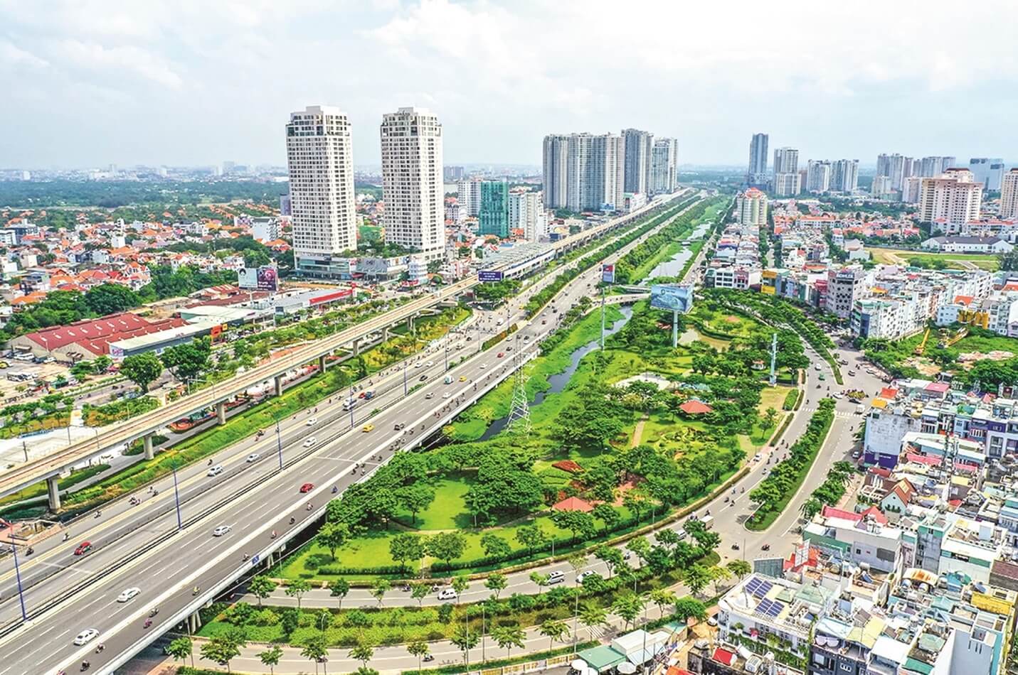 Thị trường bất động sản TP Hồ Chí Minh ấm lên từng ngày