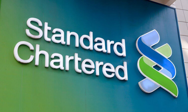 Standard Chartered plc là một ngân hàng đa quốc gia của Anh và công ty của dịch vụ tài chính có trụ sở chính tại London, Anh