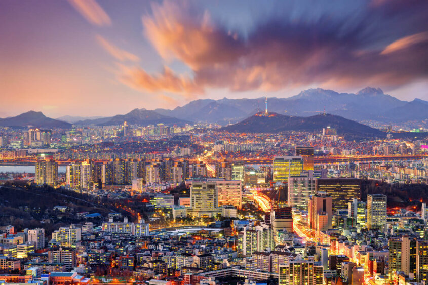 Seoul được iese xếp thứ 07 trên bảng xếp hạng các thành phố thông minh hiện đại nhất thế giới.